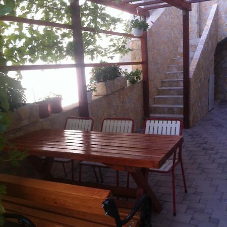 אומיס Apartments Nedo Dalmatia מראה חיצוני תמונה