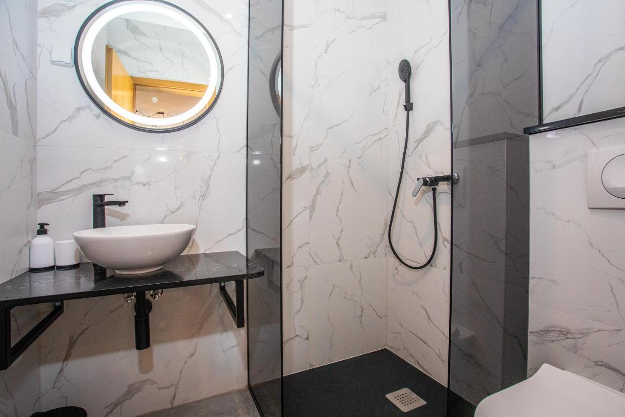 אומיס Apartments Nedo Dalmatia מראה חיצוני תמונה